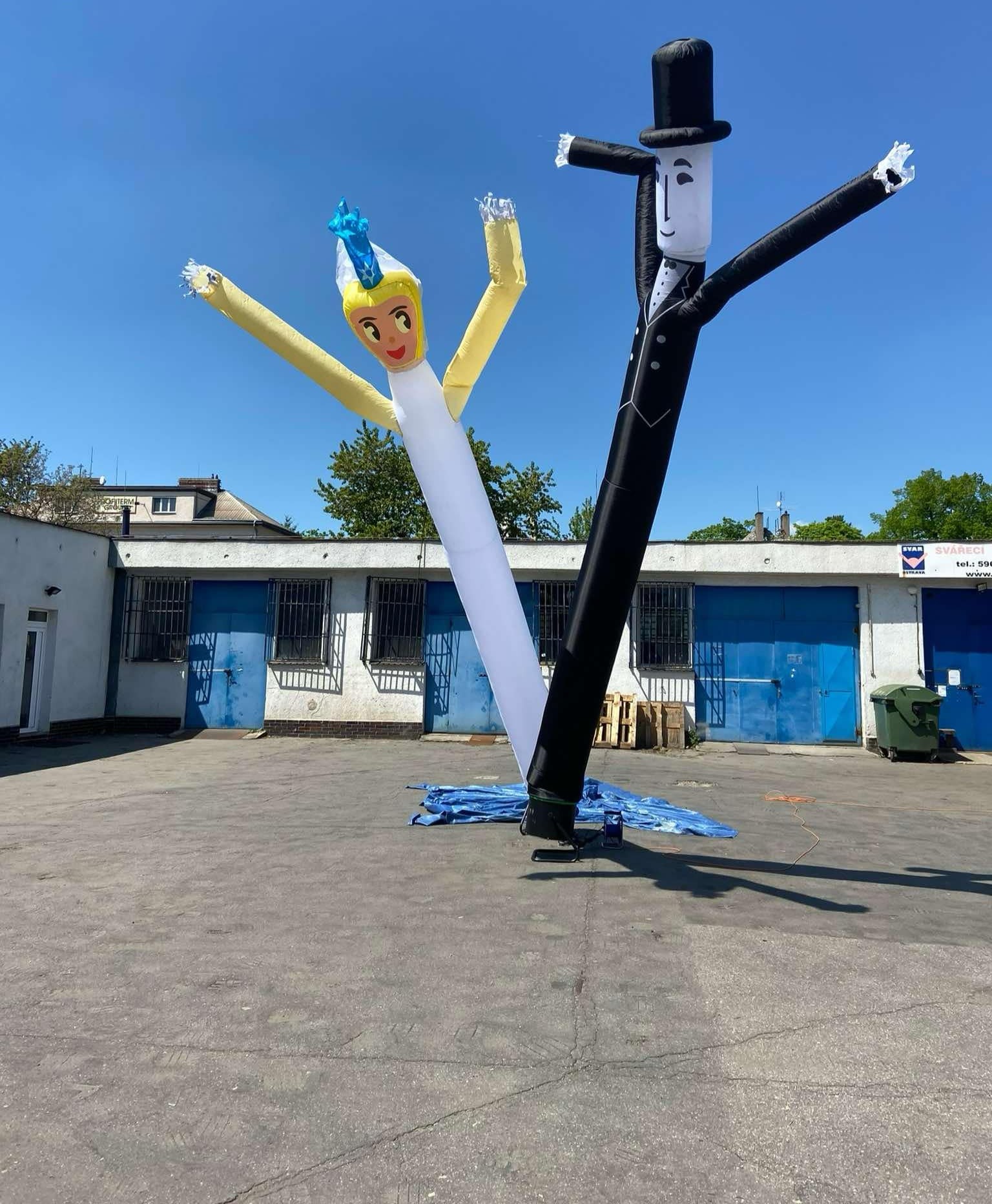 28044894-d918-49c4-8aff-93380be6f81c 28044894-d918-49c4-8aff-93380be6f81c